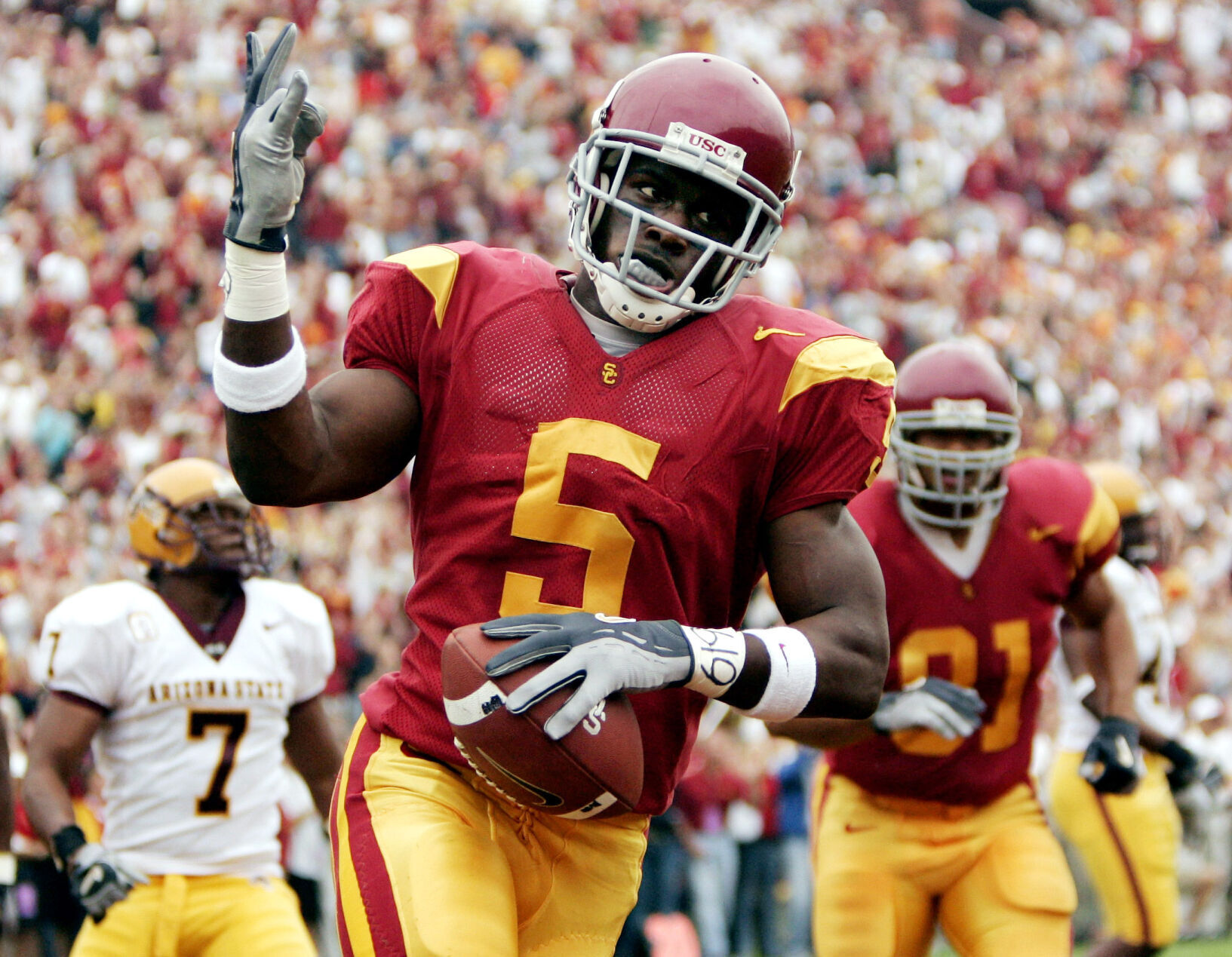 2010: USC punished for NCAA violations